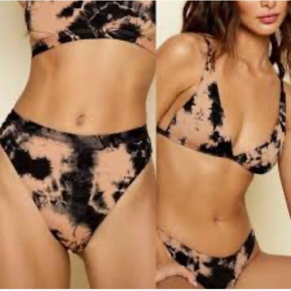 NWT Dippin’ Daisy’s Bikini Set Tie Dye Beach Swimsuit Vacation Medium - Picture 1 of 7